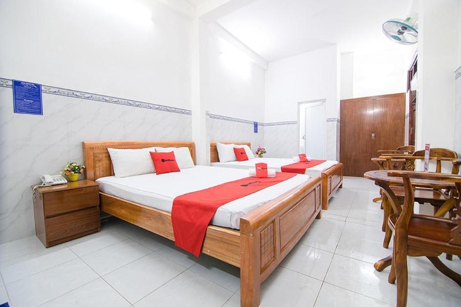 Reddoorz Hoang Tuan Hotel โฮจิมินห์ซิตี้ ภายนอก รูปภาพ